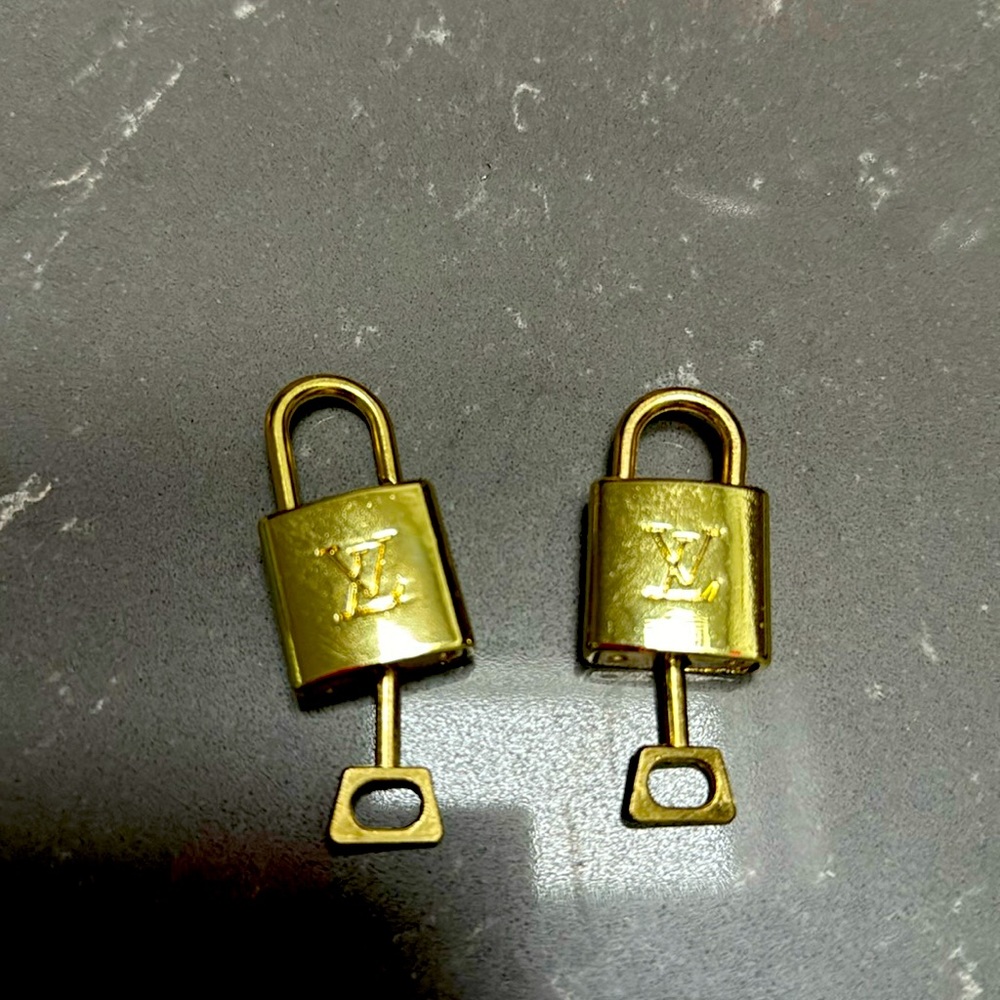LV lock and key
